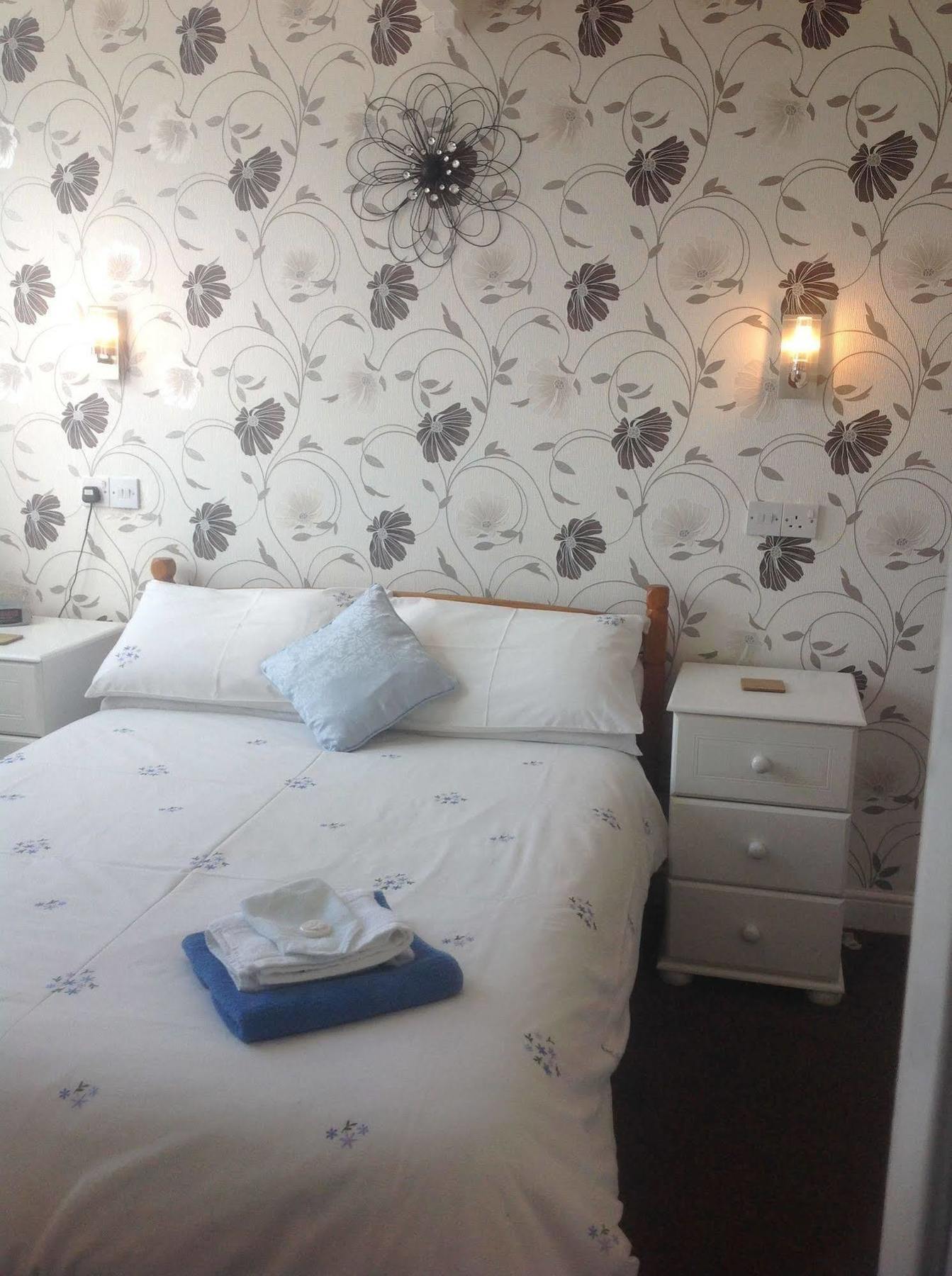 Cleasewood Guest House Great Yarmouth Exterior foto